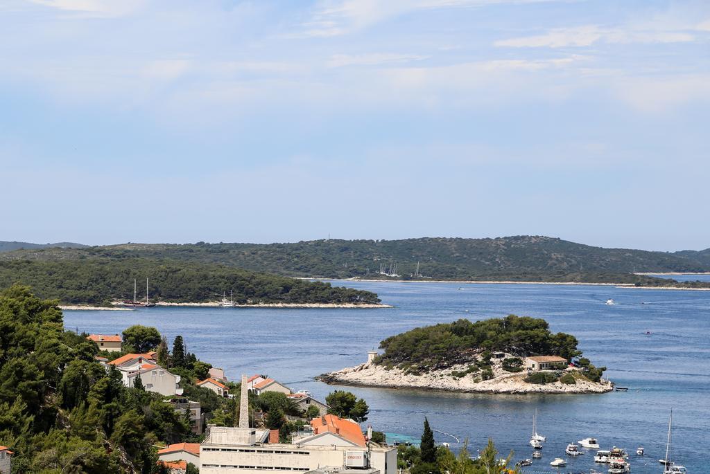 Apartments Divkovic Hvar Town Esterno foto